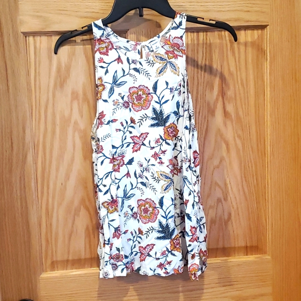Old Navy tank top